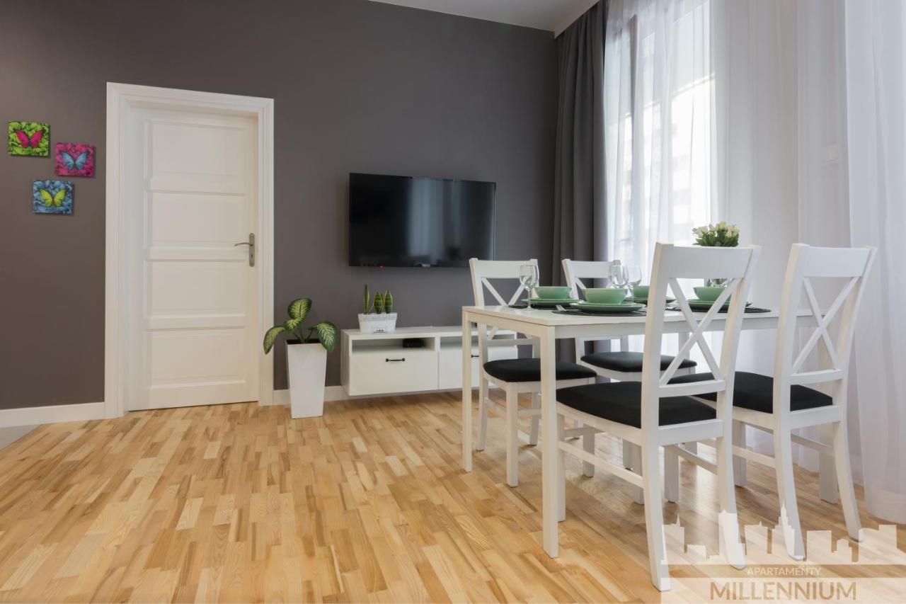 Millennium Awangarda Grey Apartment Varşovia Exterior foto